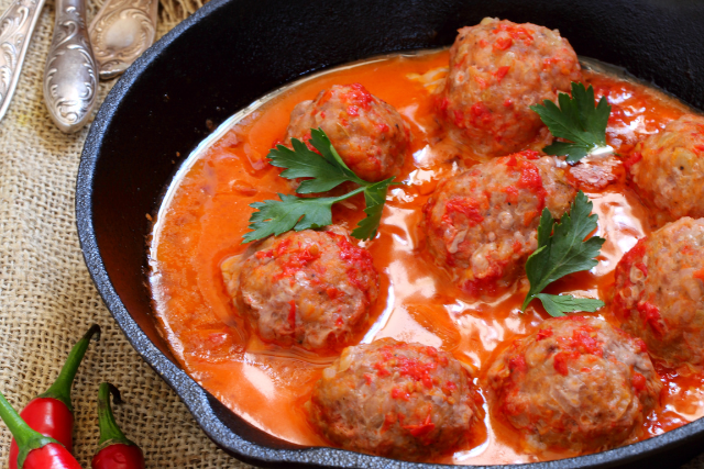 how to make spicy meatballs